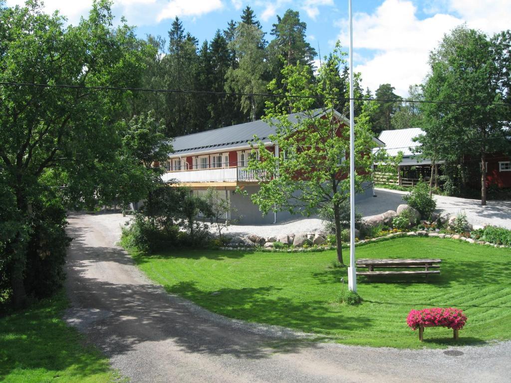 Hôtel Lyhdyn Tila à Kaarina Extérieur photo